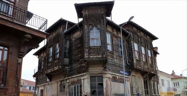 Edirne Valiliği, Kaleiçi semtindeki tarihi konakların yeniden eski görünümüne kavuşması