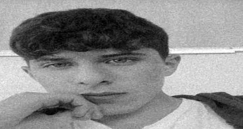 Erzincan’da arkadaşlarıyla halı sahada futbol oynarken kalp krizi geçiren 16