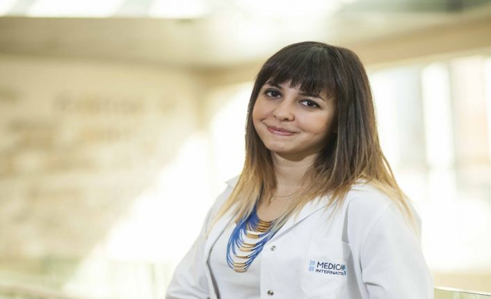 Uzman Klinik Psikoloğu Melis Çekiç Güllüoğlu, kanser hastalarının yakınlarının yaşadıkları