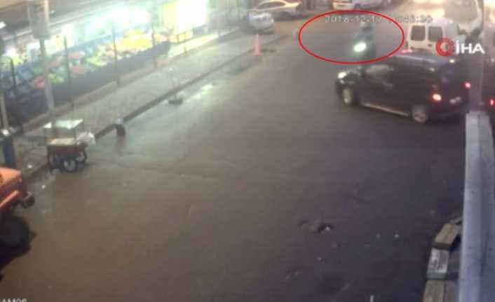 İstanbul Gaziosmanpaşa’da bir kadının çantasını ve telefonunu çalan 2 kapkaççı,