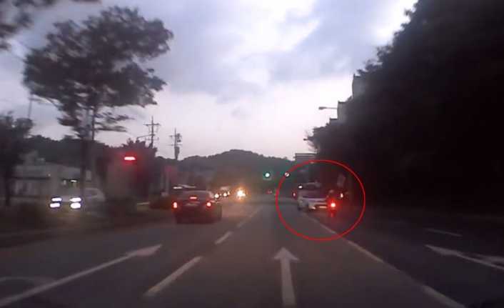 ABD’nin New York şehrinde karşı yöne geçen cip dehşet saçtı.