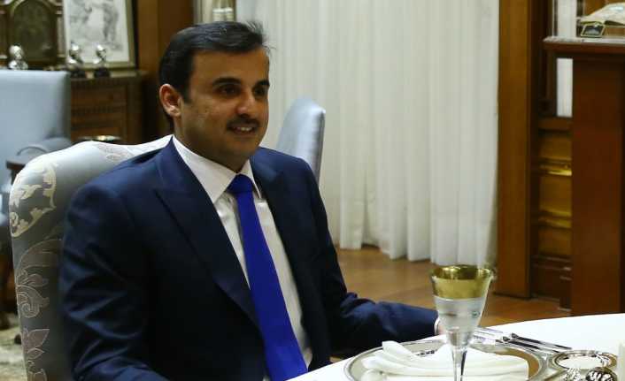 Katar, Gazze’ye 150 milyon dolarlık para yardımında bulundu. 