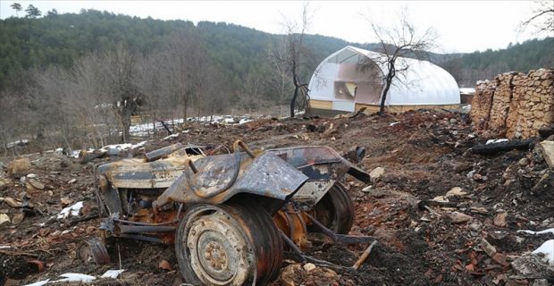 Kastamonu'daki yangında ulaşılamayan 5 kişilik Çataloğlu ailesinin hayvan hırsızlarınca öldürülerek