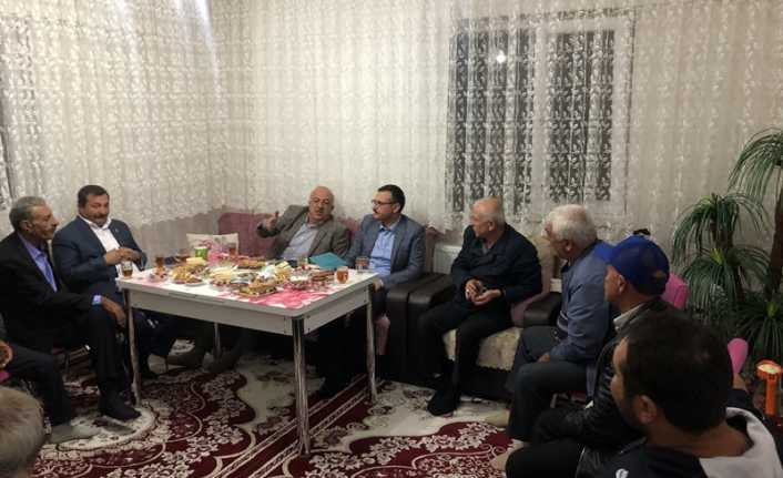 Üzümlü İlçe Kaymakamı Enver Yılmaz,  köy sorunlarını ve vatandaşların