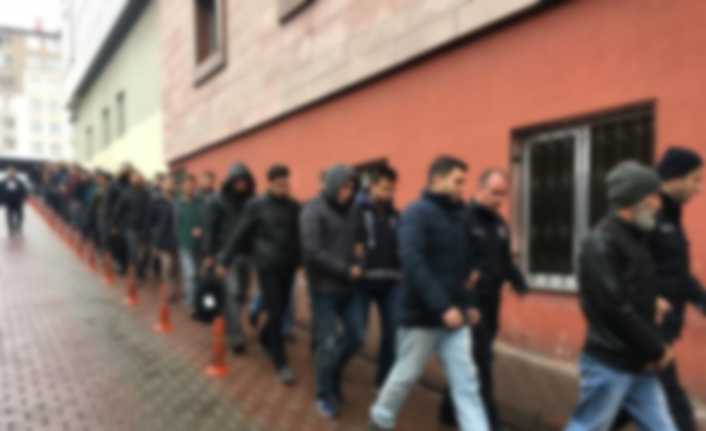 Kayseri polisi tarafından FETÖ’nün asker mahrem yapılanmasına yönelik operasyonda 26