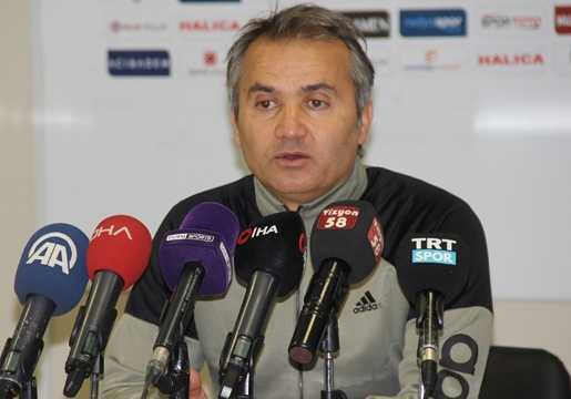 Demir Grup Sivasspor Teknik Sorumlusu Ersel Uzğur, Göztepe galibiyetinin ardından,