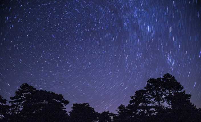 Balıkesir’in Kazdağları, son günlerde yaşanan meteor yağmurunu çekmek ve yıldız