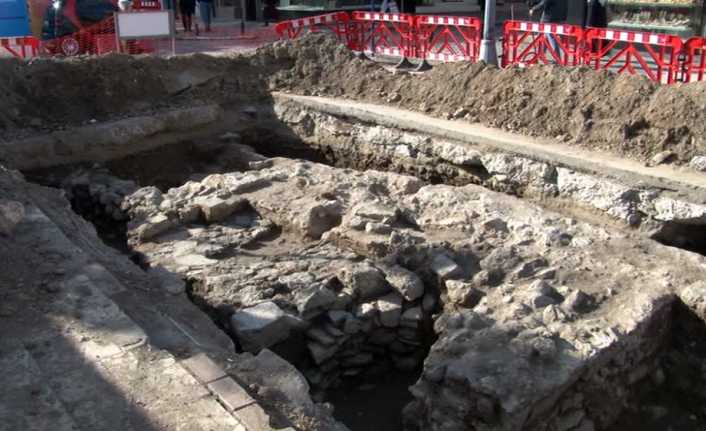 İstanbul Üsküdar’da İSKİ’nin yaptığı kazı çalışmalarında Osmanlı dönemine ait olduğunu