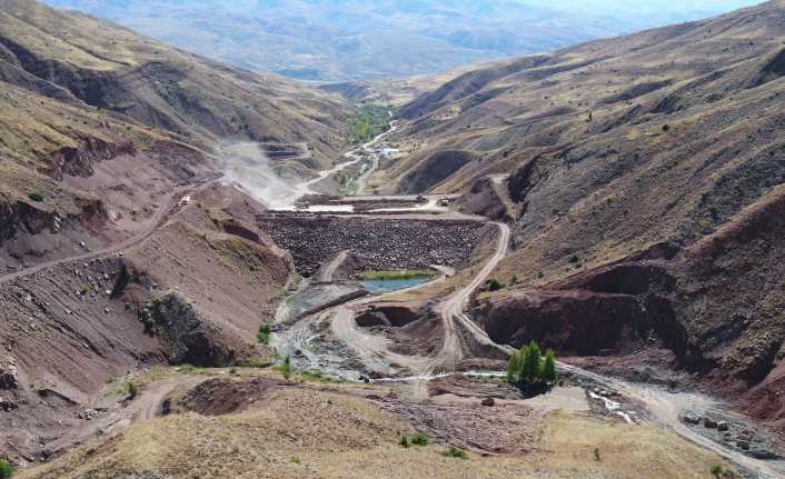 Erzincan Kemah Tuzlaköy Barajı’nda Çalışmalar Aralıksız Devam Ediyor