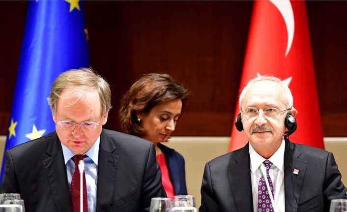 CHP Genel Başkanı Kemal Kılıçdaroğlu, Avrupa Birliği (AB) ülkelerinin büyükelçileriyle