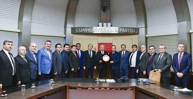 CHP Genel Başkanı Kılıçdaroğlu, SAMKON Başkanı Gümüş ve konfederasyonun yönetim