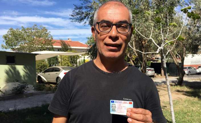 Araç kullanırken trafik kontrolü için durdurulan ve ehliyet kaydına göre
