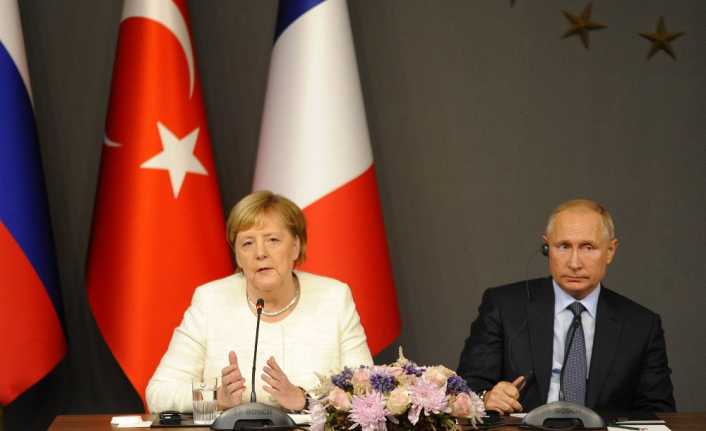 Türkiye’nin ev sahipliğinde düzenlenen Dörtlü Suriye Zirvesi sonrasında açıklamalarda bulunan