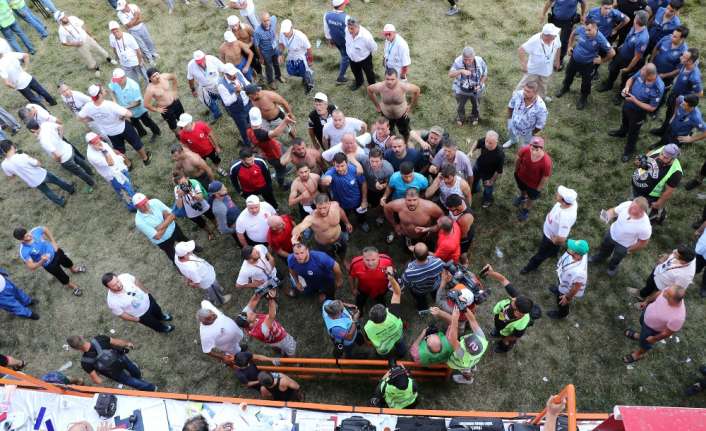 657. Tarihi Kırkpınar Yağlı Güreşleri, Recep Kara-Ali Gürbüz mücadelesinde video