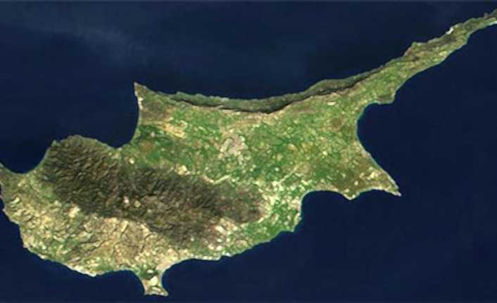 Kuzey Kıbrıs Türk Cumhuriyeti karasularına izinsiz giriş yapan Yunanistan bayraklı