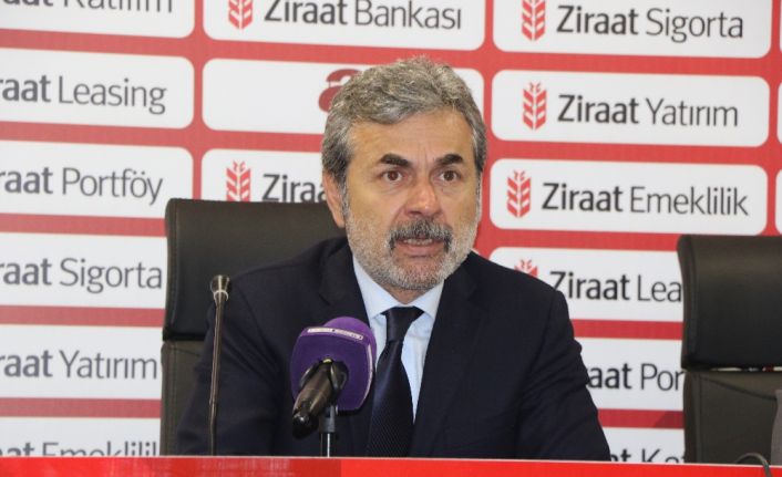 Fenerbahçe Teknik Direktörü Aykut