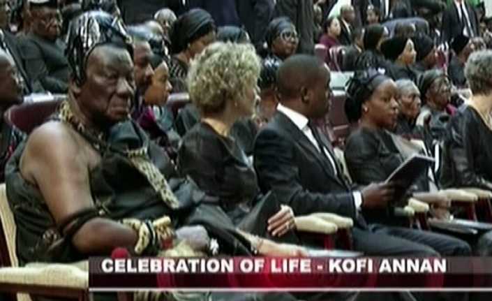 Birleşmiş Milletler eski Genel Sekreteri Kofi Annan, devlet töreninin ardından