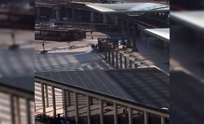 Almanya’nın Köln şehrinde Merkez Tren İstasyonunda bulunan eczanede rehine olayının