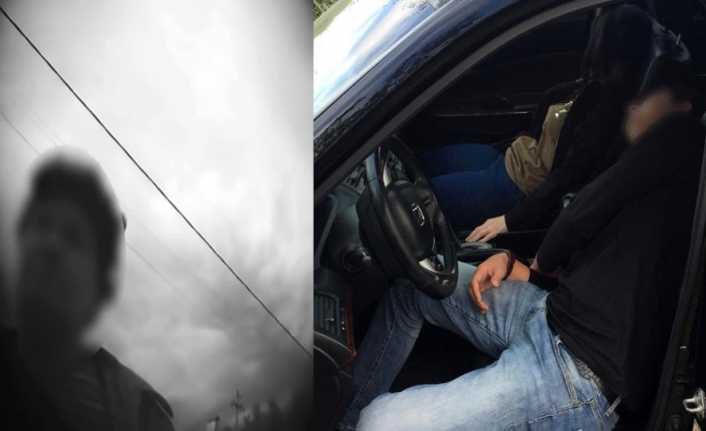 Rusya’nın Stavropol bölgesinde bir kadın, duvarını matkapla deldikleri için tartıştığı