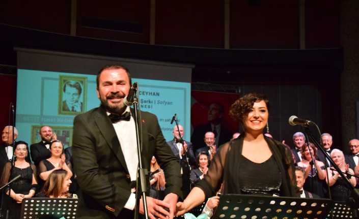 Zeki Müren’in Bodrum’da düzenlenen 87’inci doğum günü konserine evlenme teklifi