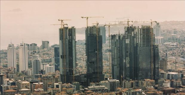 Yerli ve yabancılara yapılan konut satışlarının rekor kırdığı 2017'de, beklentileri