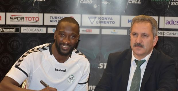 Konyaspor Kulübü Başkanı Fatih Yılmaz, Kardemir Karabükspor'dan transfer ettikleri Mustapha