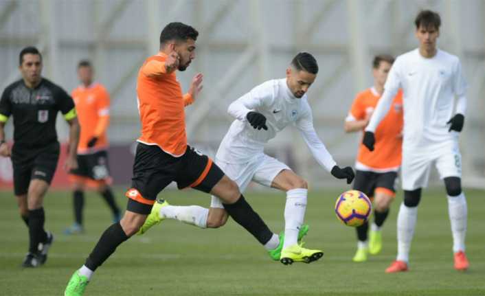 Atiker Konyaspor, milli maçlar sebebiyle lige verilen arada Adanaspor ile