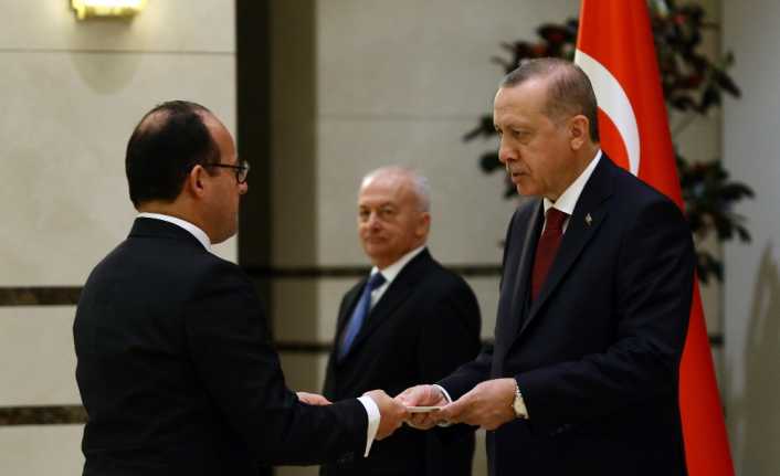 Cumhurbaşkanı Recep Tayyip Erdoğan, Kosta Rika Büyükelçisi Gustavo Campos Fallas’ı