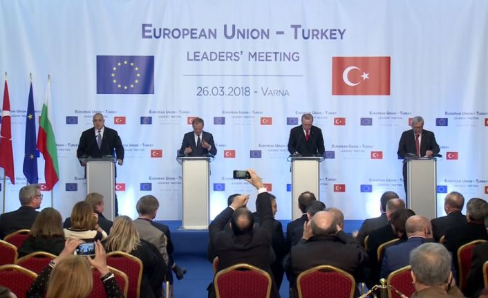Bulgaristan’ın Varna şehrinde düzenlenen kritik Türkiye-AB Zirvesi sona erdi.