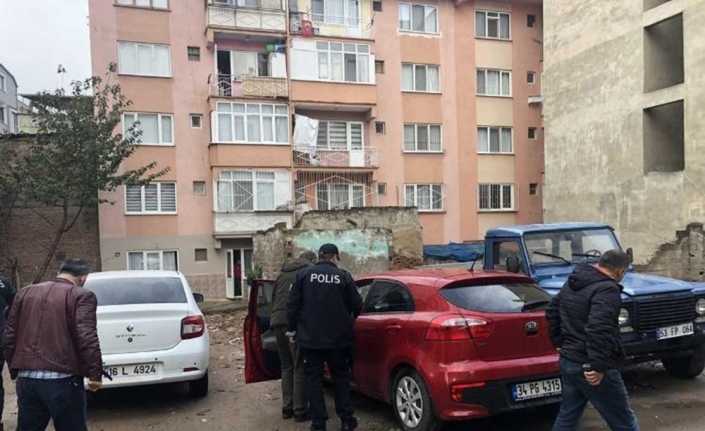 Bursa’nın Gemlik ilçesinde kuaförlük yapan kız kardeşini öldüren zanlının cinayeti