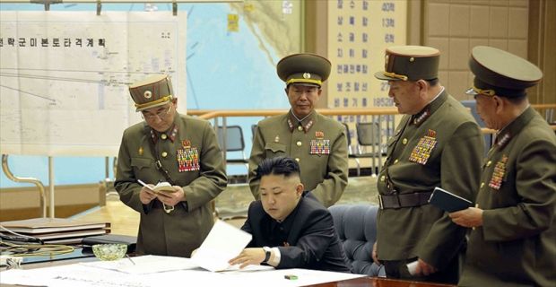 Kuzey Kore lideri Kim, "ABD, nükleer silahlar için butonun daima