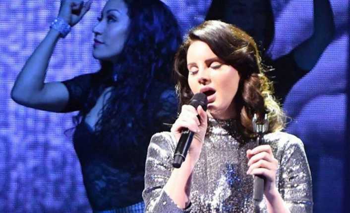 Amerikalı şarkıcı Lana Del Rey, Cuma günü yapacağı İsrail şovunu,