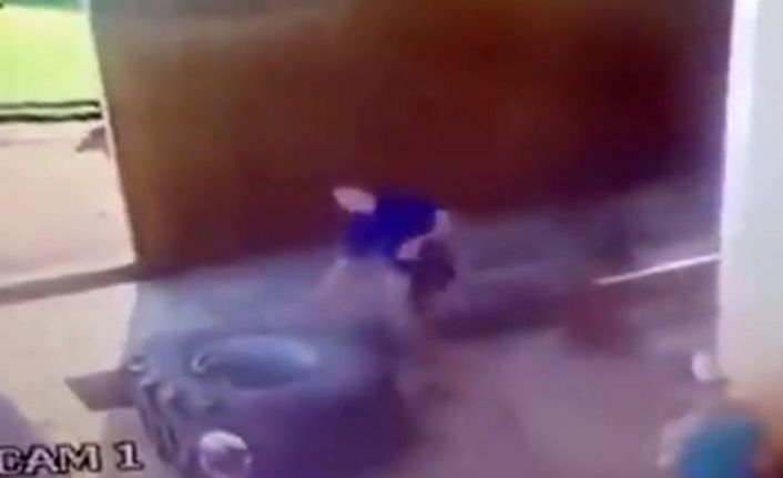 Tamirhanede alev alan dev lastik, bomba gibi patladı. Olayda 1