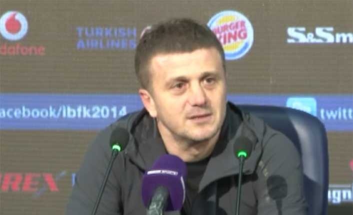 Sivasspor Teknik Direktörü Hakan Keleş, “Lider takımı yenmenin keyfini yaşıyoruz”