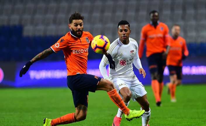 Spor Toto Süper Lig’in 14. haftasında Medipol Başakşehir, sahasında Demir