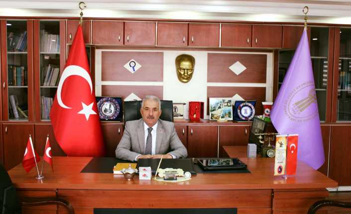 Türkiye’nin zor bir dönemden geçtiğine dikkat çeken Erzincan Esnaf ve