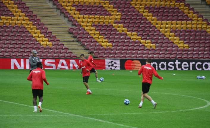 Şampiyonlar Ligi D Grubu ilk maçında Galatasaray’a konuk olacak olan
