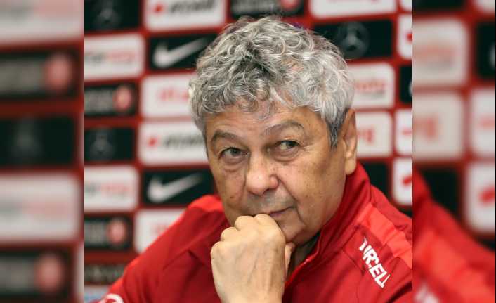 Türkiye A Milli Futbol Takımı Teknik Direktörü Mircea Lucescu, istifa