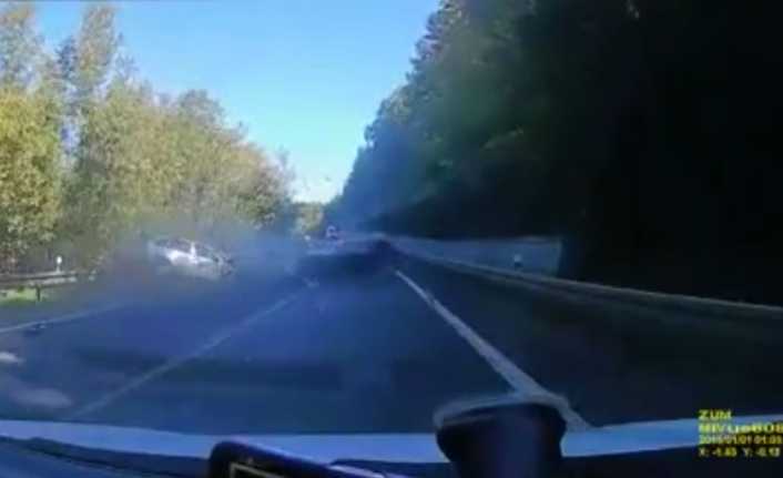 Slovakya’da lüks araçların yarışı kötü bitti. 