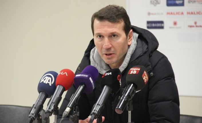 Göztepe Teknik Direktörü Bayram Bektaş, Demir Grup Sivasspor maçı sonrası,"Maçın