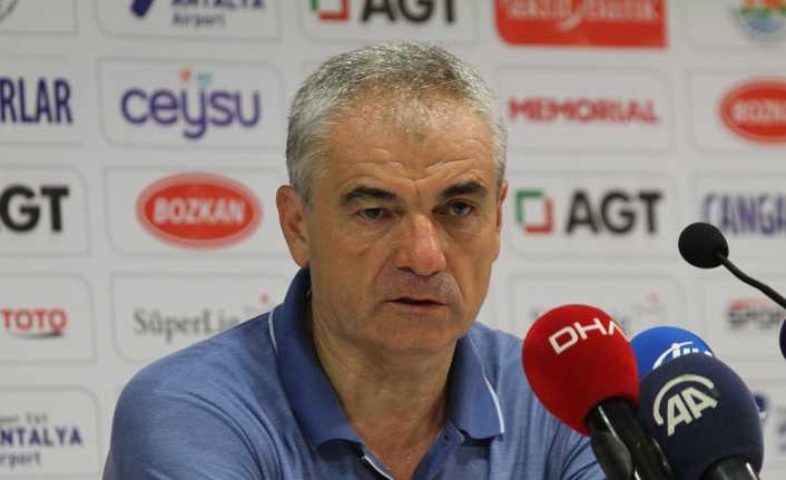 Atiker Konyaspor Teknik Direktörü Rıza Çalımbay, ölü toplardan 3 gol