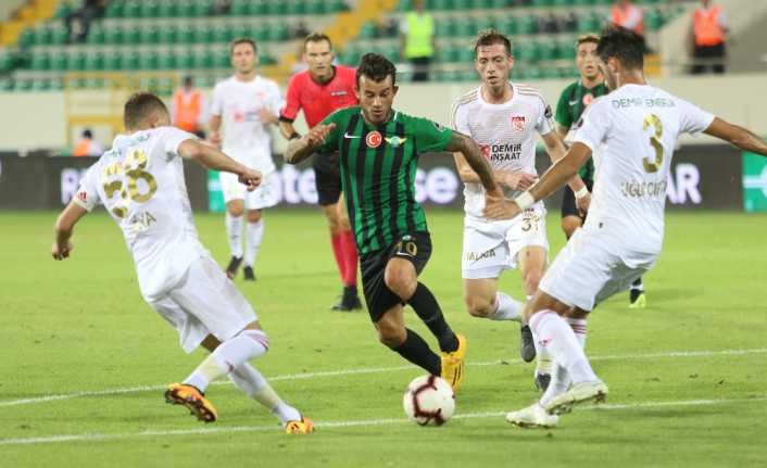 Spor Toto Süper Lig’in 4. haftasında oynanan Akhisarspor-Demir Grup Sivasspor