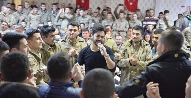 Şarkıcı Yusuf Güney, İçişleri Bakanlığı ve Jandarma Genel Komutanlığınca düzenlenen