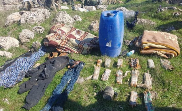 Mardin’in Dargeçit ilçesinde gerçekleştirilen operasyonda çok sayıda silah ve mühimmat