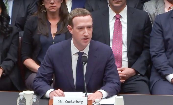 Facebook’un CEO’su Mark Zuckerberg, ABD Temsilciler Meclisi’nin Enerji ve Ticaret