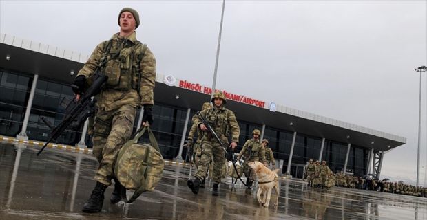Özel eğitimli mayın arama köpeği 'Ayevi' Bingöl 49. Komando Tugay