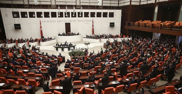 Meclis, iki haftalık aranın ardından yoğun yasama çalışmalarına yeniden başlıyor.