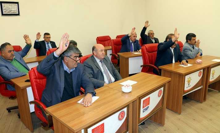 İçişleri Bakanlığı 81 valiliğe gönderdiği ek genelgeyle, valilikler ve kaymakamlıklarca