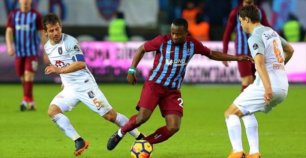 Spor Toto Süper Lig'de 22. hafta maçlarının ardından Medipol Başakşehir,