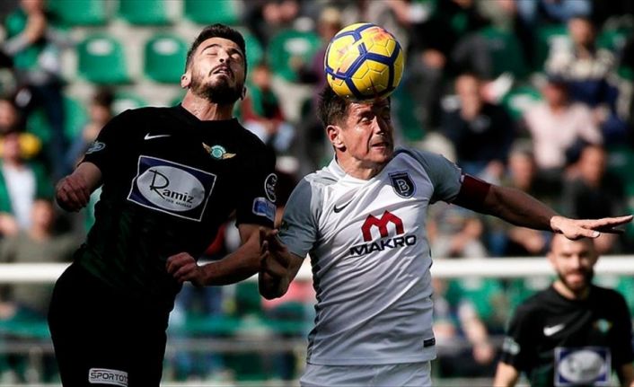 Spor Toto Süper Lig'de Medipol Başakşehir, Teleset Mobilya Akhisarspor'u ikinci